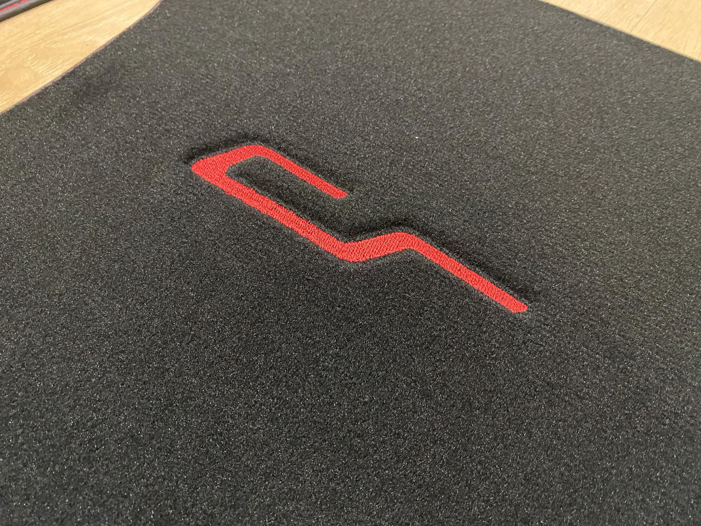 R.H.D Luxury Floor Car Mats For Volkswagen Golf 8 GTI Clubsport 2021-2025 , Set of 4 , Made to Order