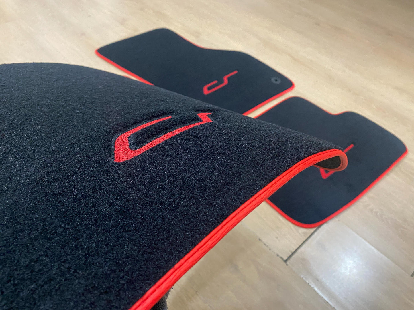 Luxury Floor Car Mats For Volkswagen Golf 8 GTI Clubsport 2021-2025 , Set of 4 , Made to Order