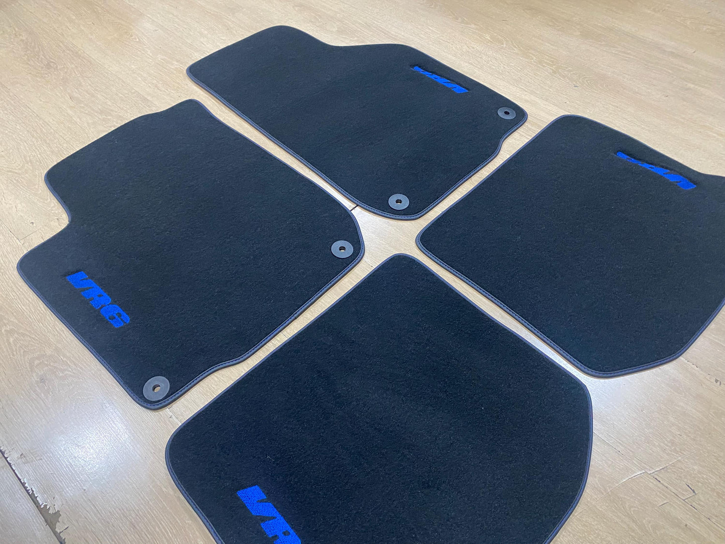 Floor Car Mats For Volkswagen Golf Mk4 1997-2003 VR6, Custom Design , Custom Embroidery Logo , Custom Mat Pattern for Your Vehicle