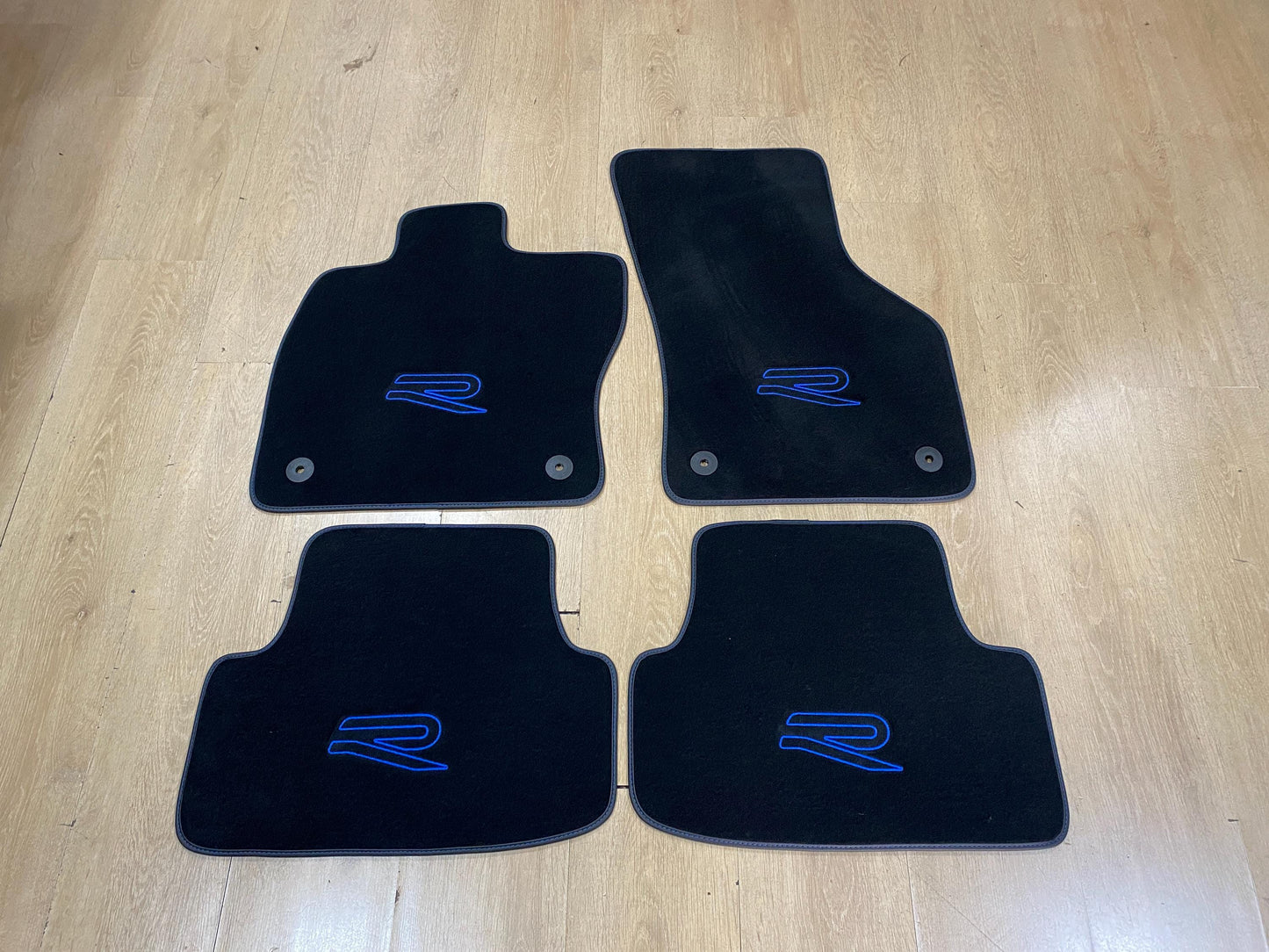 Floor Car Mats For Volkswagen Golf 8 R 2021-2025 , Custom Design , Custom Embroidery Logo , Custom Mat Pattern for Your Vehicle