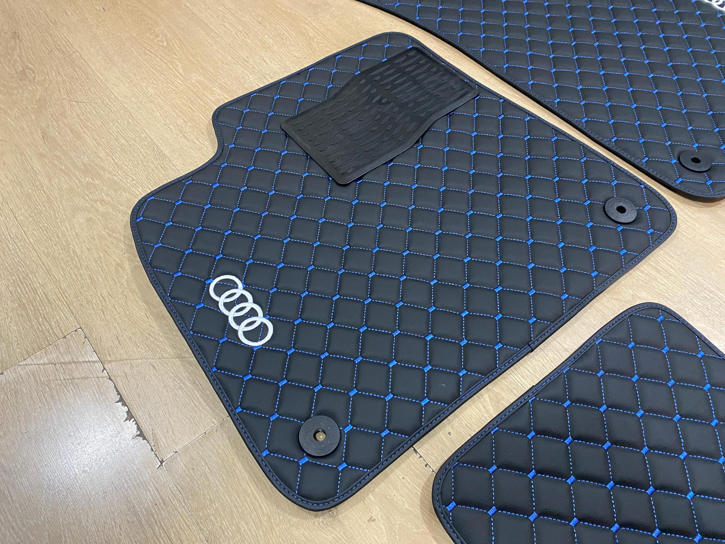 Leather Car Mats For Audi Q8 2022-2025 , Custom Design , Custom Embroidery Logo , Custom Mat Pattern for Your Vehicle