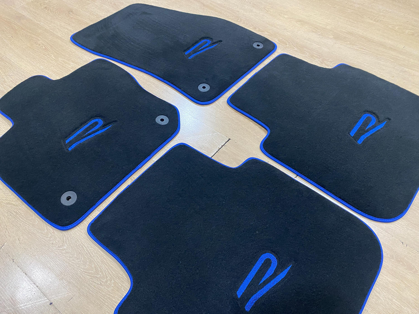 Luxury Floor Car Mats for Volkswagen Tayron 2025 - 2026 , Set of 4 , Made to Order