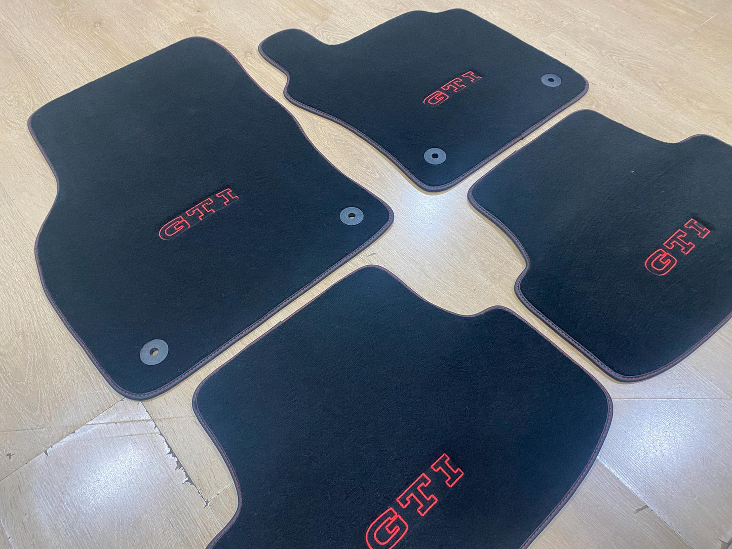 R.H.D Luxury Floor Car Mats For Volkswagen Golf 8.5 GTI 2021-2025 , Set of 4 , Made to Order