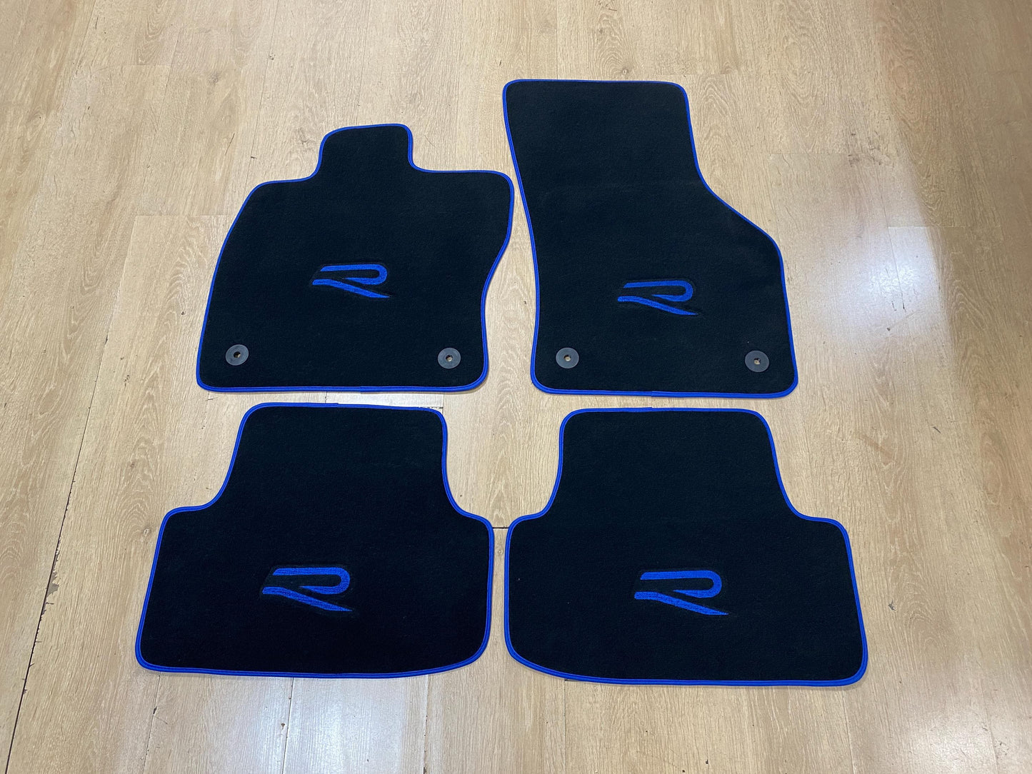 Luxury Floor Car Mats for Volkswagen Golf 8 R 2021 - 2026 , Set of 4 , Made to Order